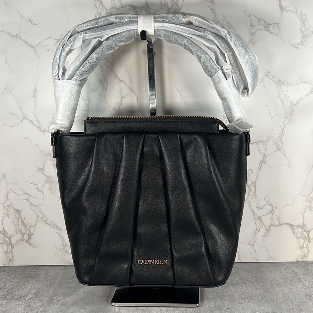 Calvin Klein NEW Myla Smooth PU Bucket Bag Black/Gold